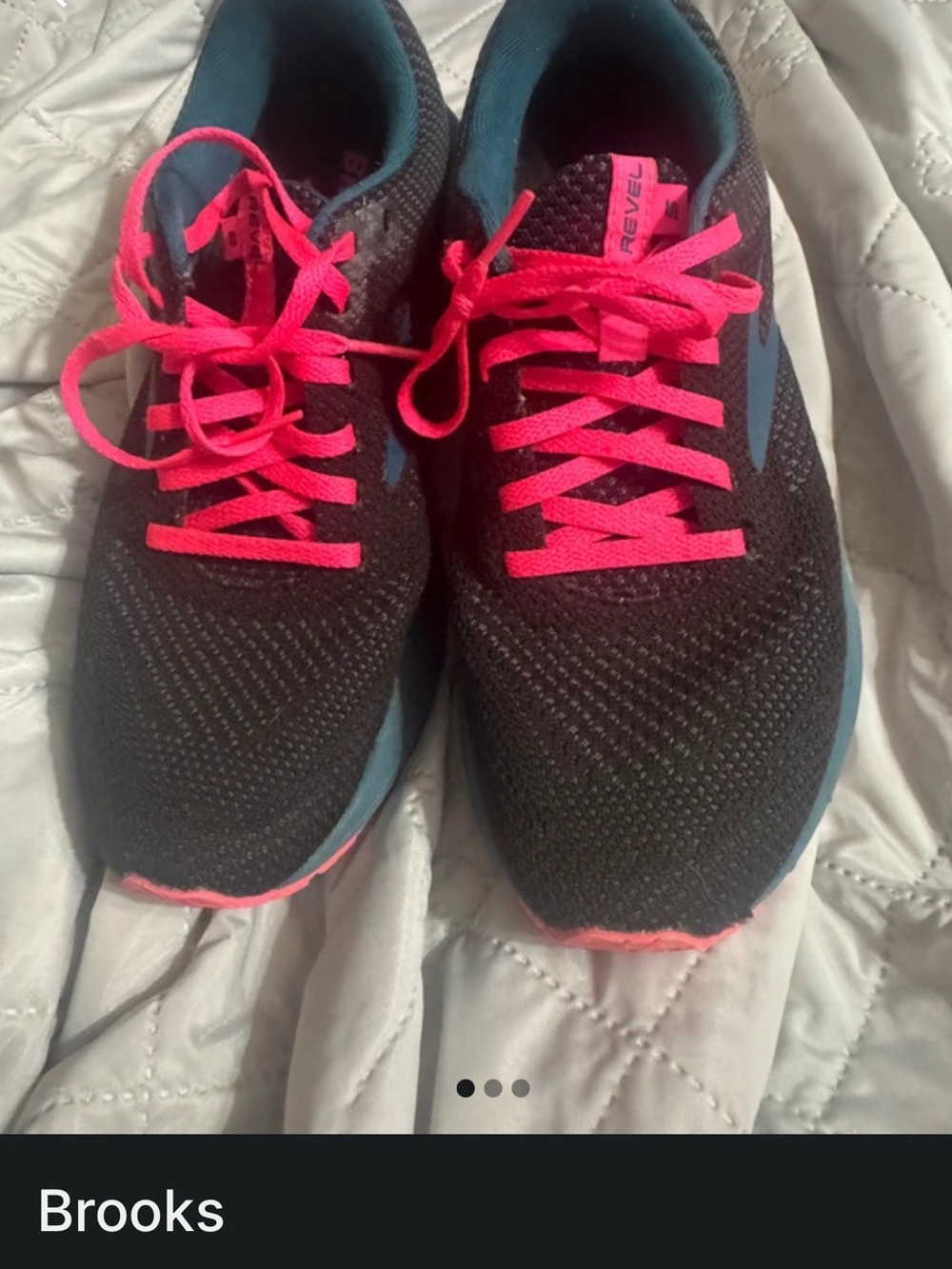 Brooks Women's Black Running Shoes with Bright Pink Laces